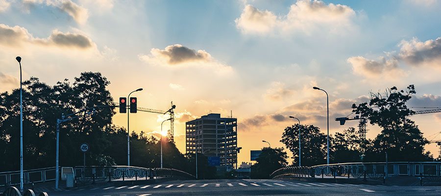 road solar light